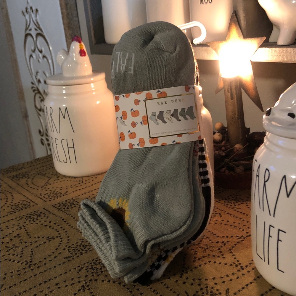 Rae Dunn Fall Themed 6 Pair Women’s Cushioned Quarter Socks Shoe Size 4-10 - Picture 3 of 12